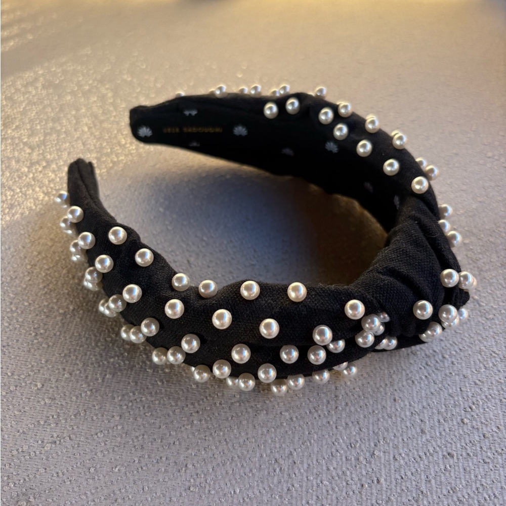 Lele Sadoughi Black Headband with Pearl Accents